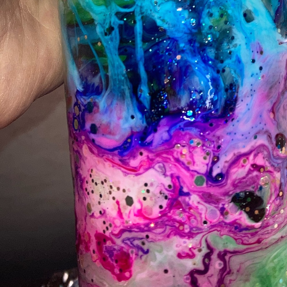 Custom tumbler 20 0z. Skinny